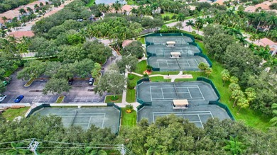 SITUATED ON A PREMIUM CORNER LOT THIS RESIDENCE OFFERS A BRIGHT - photo 57