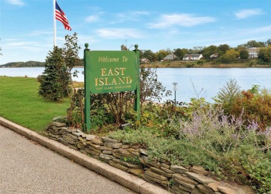 (private lake, pond, coastal) Home Sale Pending in Glen Cove New York