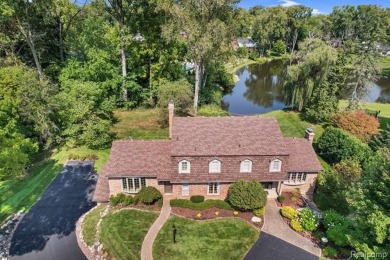 (private lake, pond, creek) Home For Sale in Bloomfield Hills Michigan