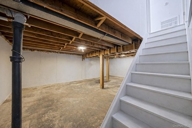 Welcome to this beautiful and well-maintained Cape located in - photo 14