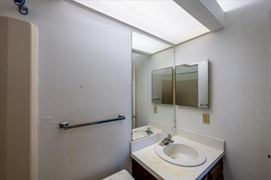 Ground-floor 1BD/1.5BATH condo in Vista St. Lucie-handyman - photo 14