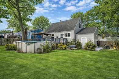 Welcome to this beautiful and well-maintained Cape located in - photo 19