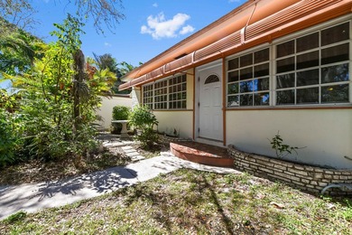 Single-family home located in the Historic District of Lake - photo 24