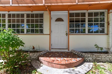 Single-family home located in the Historic District of Lake - photo 25