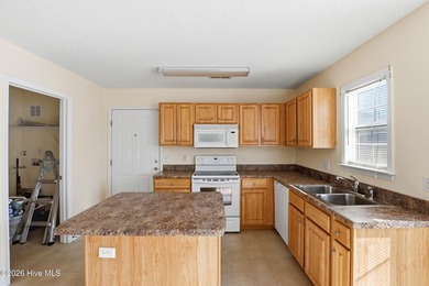 Welcome to 928 South 10th Street--an affordable and well-kept - photo 8