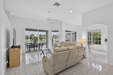Premier Golf Membership Available ! Welcome to this charming - photo 13