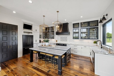 28.45 Acre Estate with Luxury Home, Pool, Pond, Barn & - photo 15