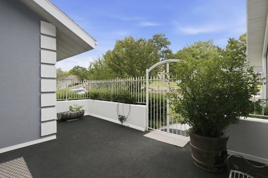 Luxury Golf Course Estate in Gated Pointe Royale w/ Private Pool - photo 16