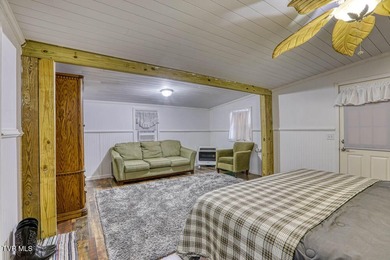 Nestled along the tranquil banks of the Clinch River in rural - photo 49