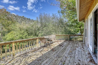 Nestled along the tranquil banks of the Clinch River in rural - photo 58