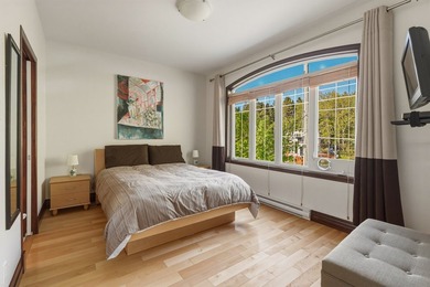 Nichee en bordure du fleuve Saint-Laurent, cette prestigieuse - photo 31
