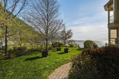 Nichee en bordure du fleuve Saint-Laurent, cette prestigieuse - photo 40