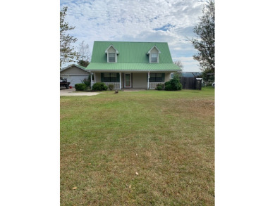 Lake Home For Sale in Pachuta, Mississippi