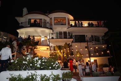 Available for the month of August: a quintessential secluded - photo 41
