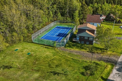 Nichee en bordure du fleuve Saint-Laurent, cette prestigieuse - photo 47