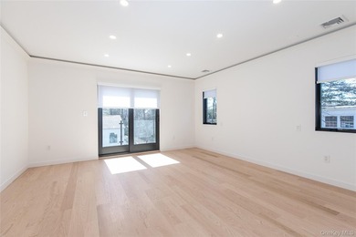 Stunning Modern 2025 Home Set On A Peaceful, Level Property In - photo 19