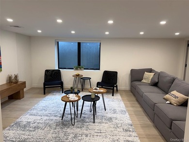 Stunning Modern 2025 Home Set On A Peaceful, Level Property In - photo 30