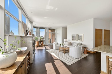 Experience elevated city living in this beautifully updated 2BR - photo 6