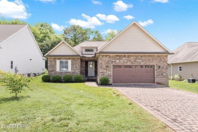 Lake Home For Sale in Loudon, Tennessee