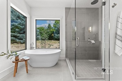 An irreplaceable single-level estate perched on nearly an - photo 26