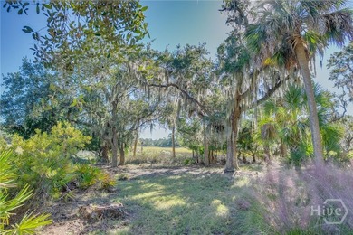Tucked away on a quiet cul-de-sac and conveniently located near - photo 41