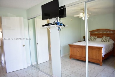 Very nicely kept condominium next to one of the swimming pools - photo 18