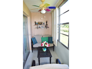 Very nicely kept condominium next to one of the swimming pools - photo 21