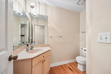 Spacious 3-Bed/2.5-Bth townhome nestled in a quiet, wooded - photo 9