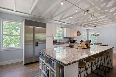 Tucked away inside the exclusive gated community of Colonial - photo 12