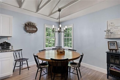Tucked away inside the exclusive gated community of Colonial - photo 17