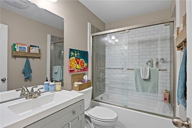 Tucked away inside the exclusive gated community of Colonial - photo 19