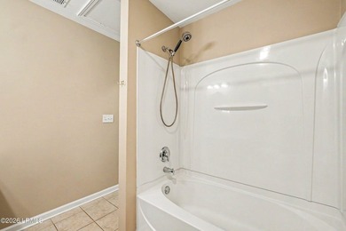 Welcome to this beautifully maintained & thoughtfully updated - photo 26