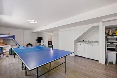 Tucked away inside the exclusive gated community of Colonial - photo 30