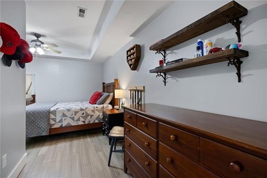 Tucked away inside the exclusive gated community of Colonial - photo 33