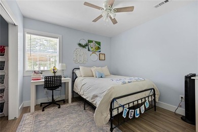 Tucked away inside the exclusive gated community of Colonial - photo 38