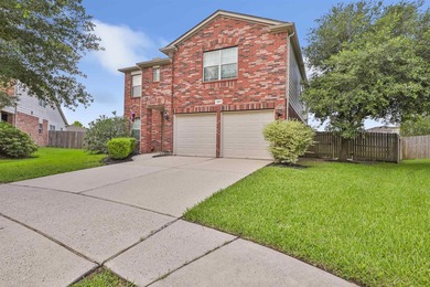 Beautiful MOVE IN READY 4 bedroom, gameroom, office, 2.5 baths & - photo 3