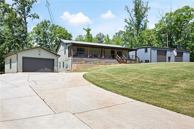 Tucked away inside the exclusive gated community of Colonial - photo 46