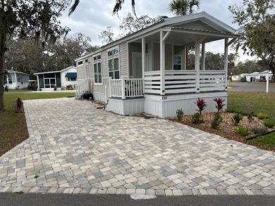 Lake Home For Sale in Leesburg, Florida