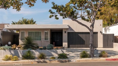 Welcome to a striking architectural residence in the highly - photo 3