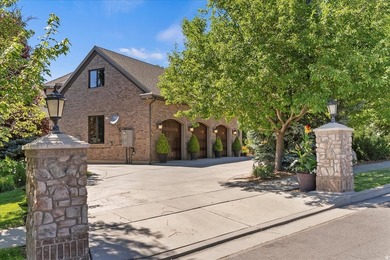 Welcome to this stunning 3-acre horse property nestled at the - photo 5