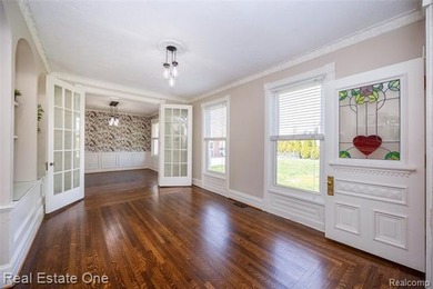 A timeless home in a beloved neighborhood, thoughtfully - photo 11