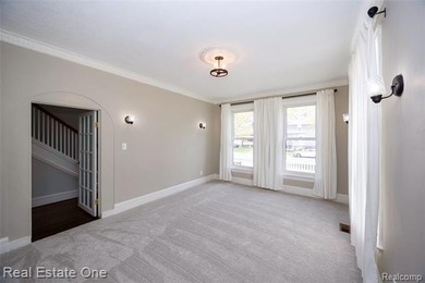A timeless home in a beloved neighborhood, thoughtfully - photo 14