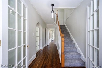 A timeless home in a beloved neighborhood, thoughtfully - photo 16