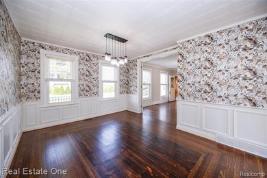 A timeless home in a beloved neighborhood, thoughtfully - photo 20
