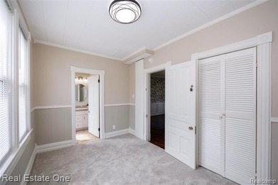 A timeless home in a beloved neighborhood, thoughtfully - photo 31