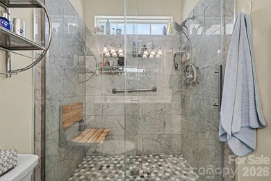 Beautiful move-in ready ranch style home in highly desirable - photo 33