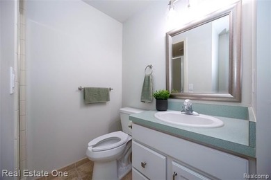 A timeless home in a beloved neighborhood, thoughtfully - photo 45