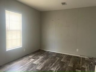 Own your own home in a quiet, well-maintained neighborhood! This - photo 7