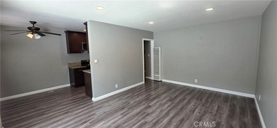 Charming and well-maintained 1-bedroom, 1-bathroom condo in the - photo 4