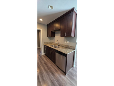 Charming and well-maintained 1-bedroom, 1-bathroom condo in the - photo 10